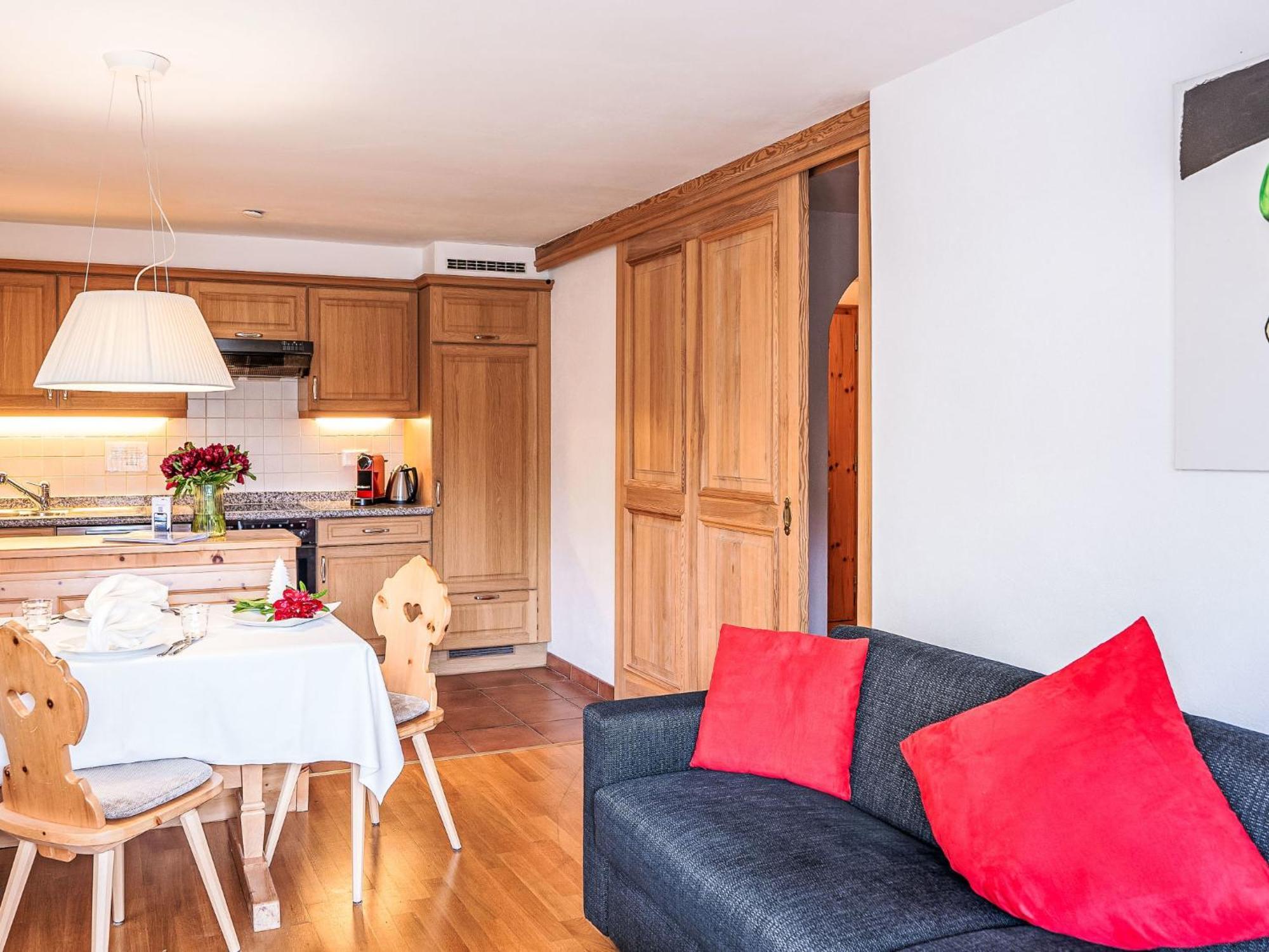 Apartment Chesa Vadret Surlej By Interhome Экстерьер фото